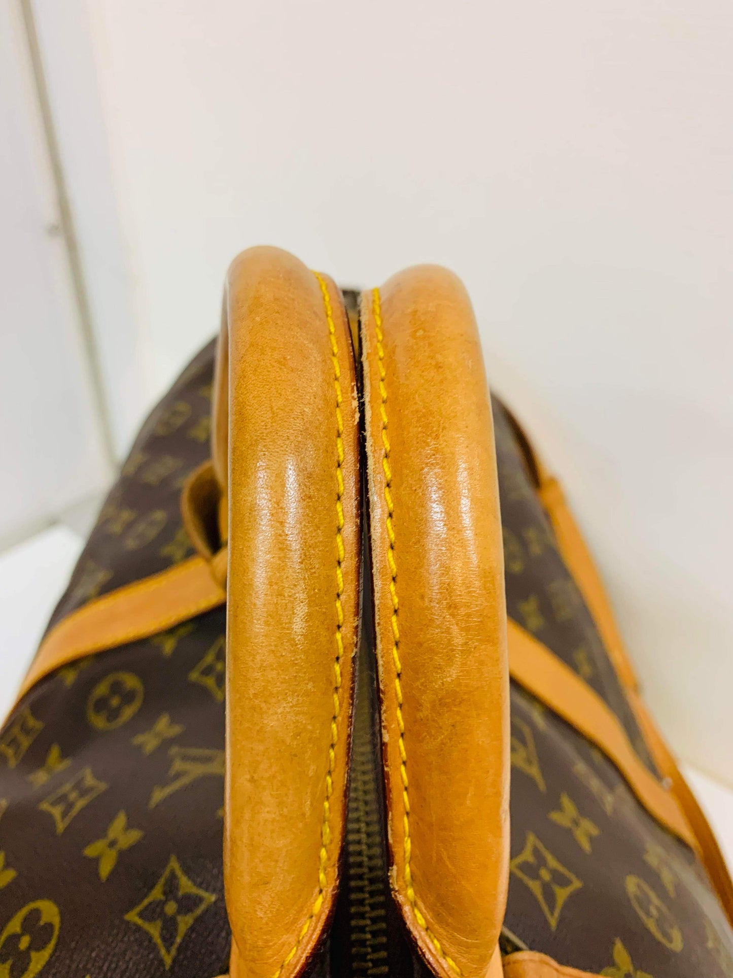 USED LOUIS VUITTON KEEPAL BANDOULIERE 60