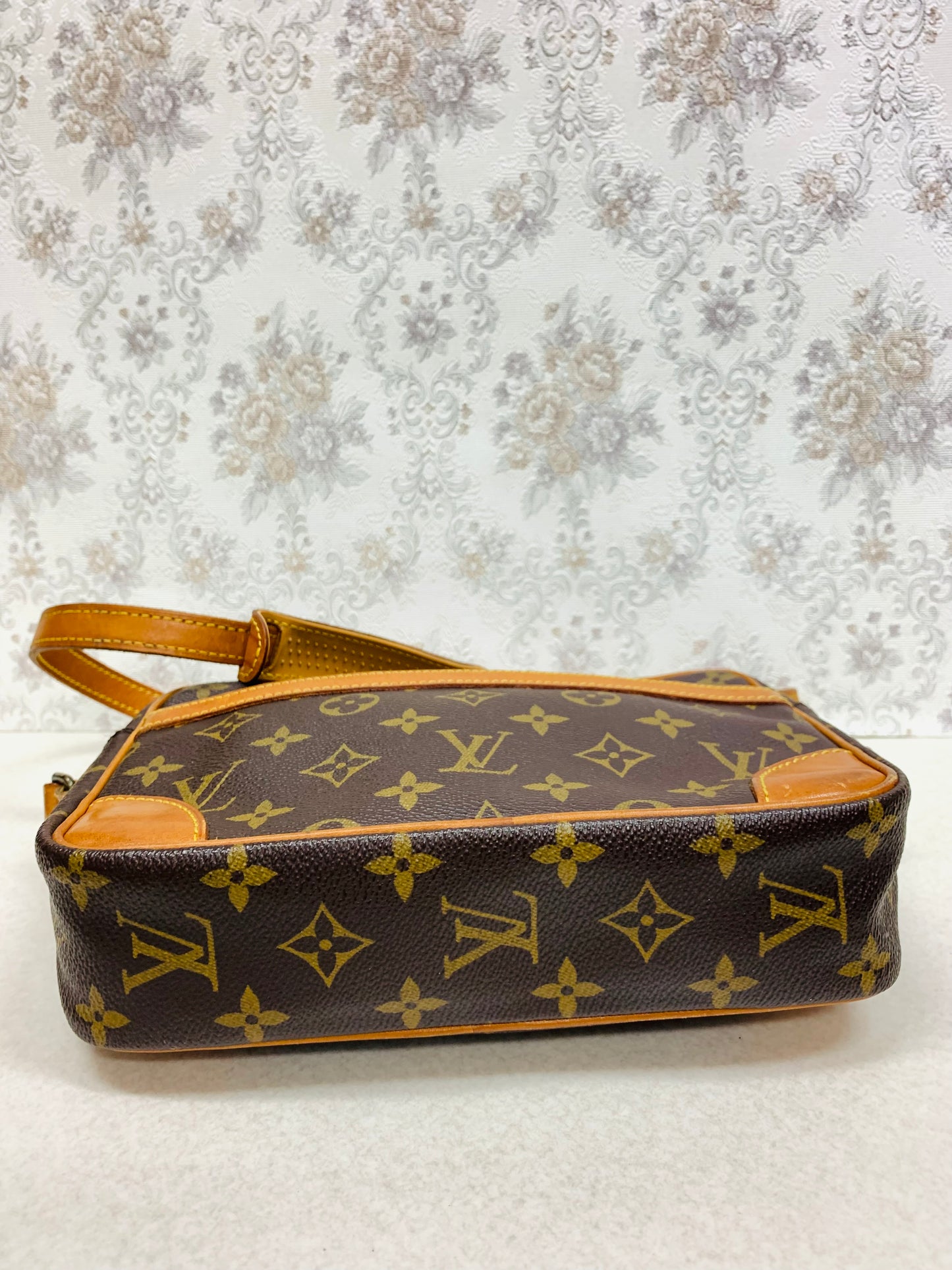 Louis Vuitton Monogram Trocadero 23