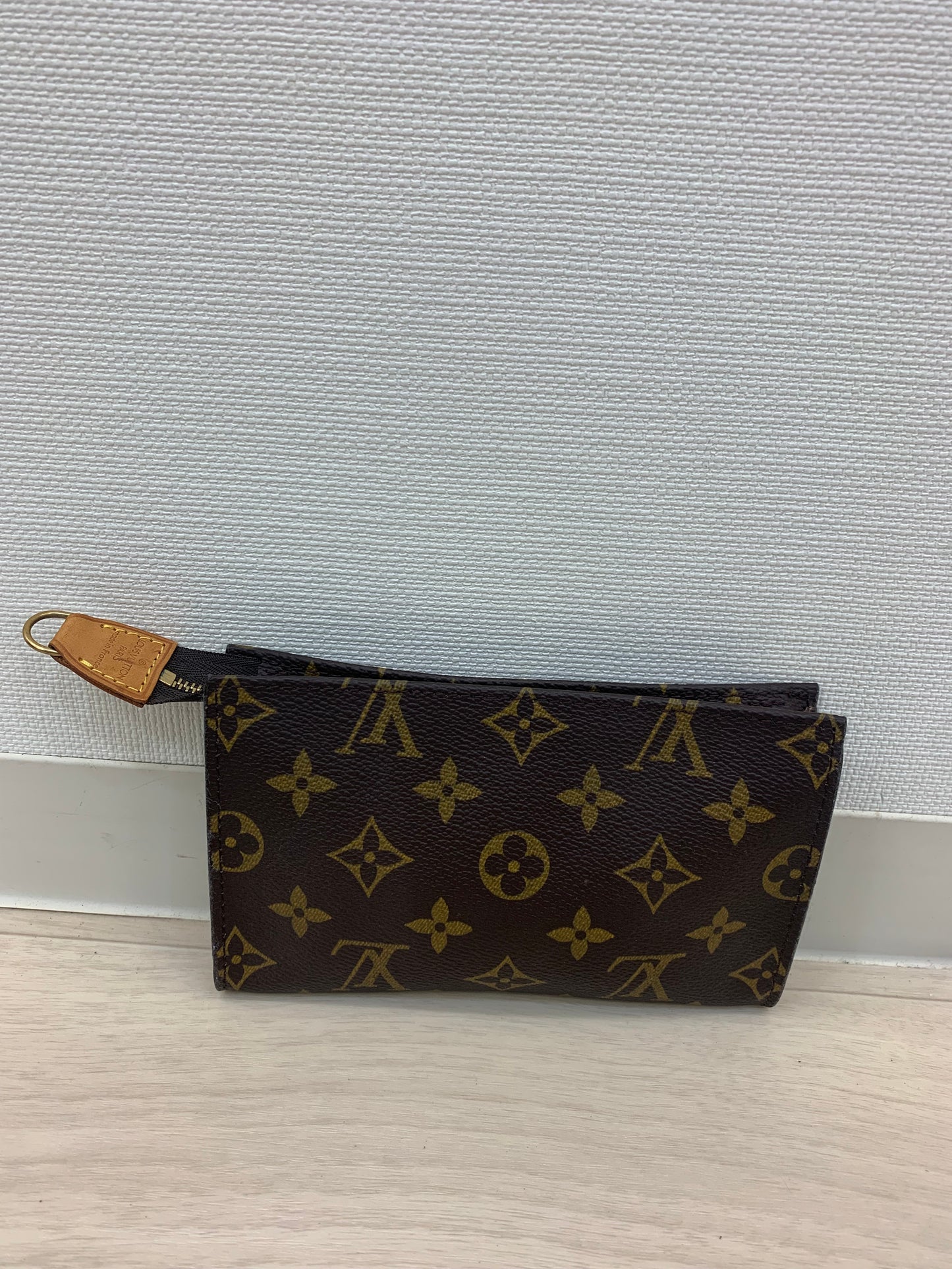 Louis Vuitton Monogram Bucket Pouch PM