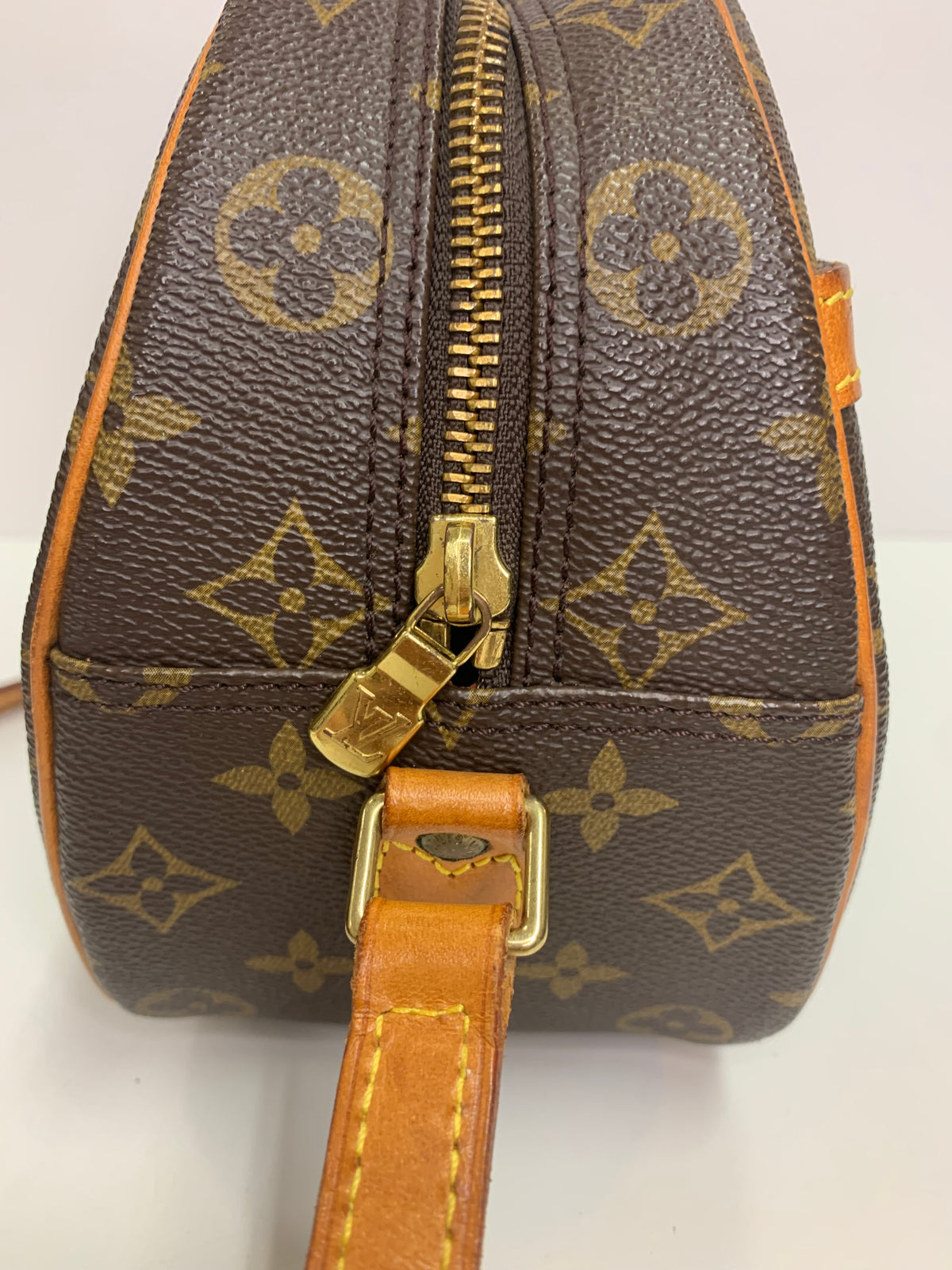 LOUIS VUITTON Monogram Blois