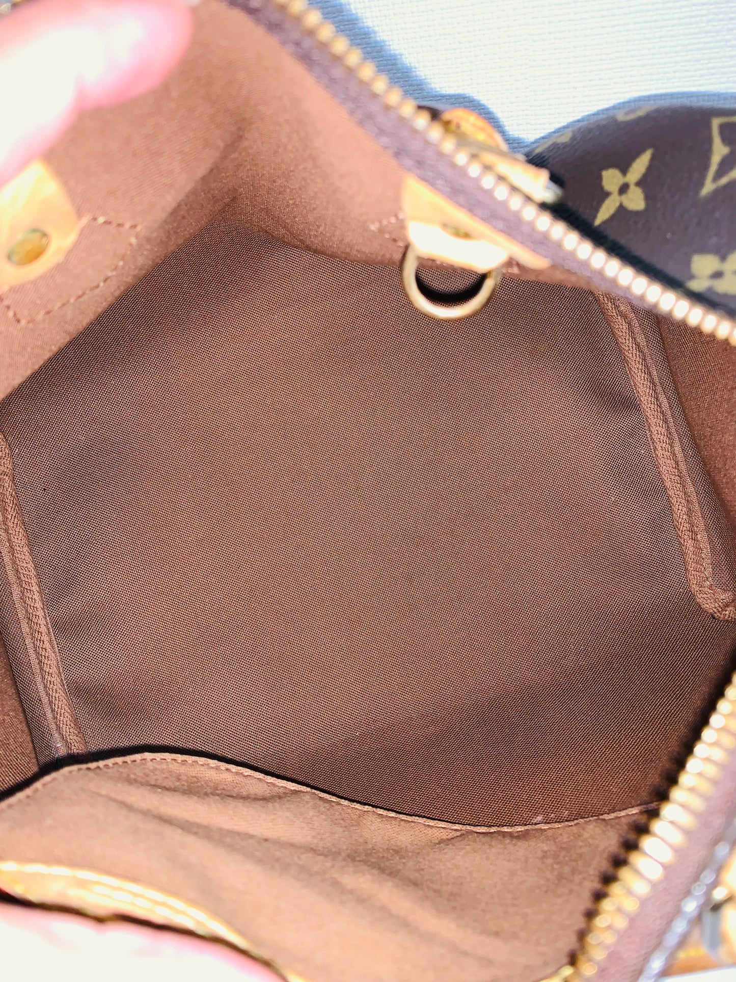 USED LOUIS VUITTON SPEEDY 25