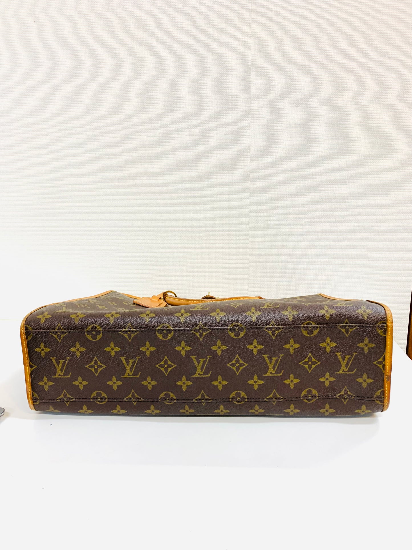 USED LOUIS VUITTON RIVOLI BUSINESS BAG