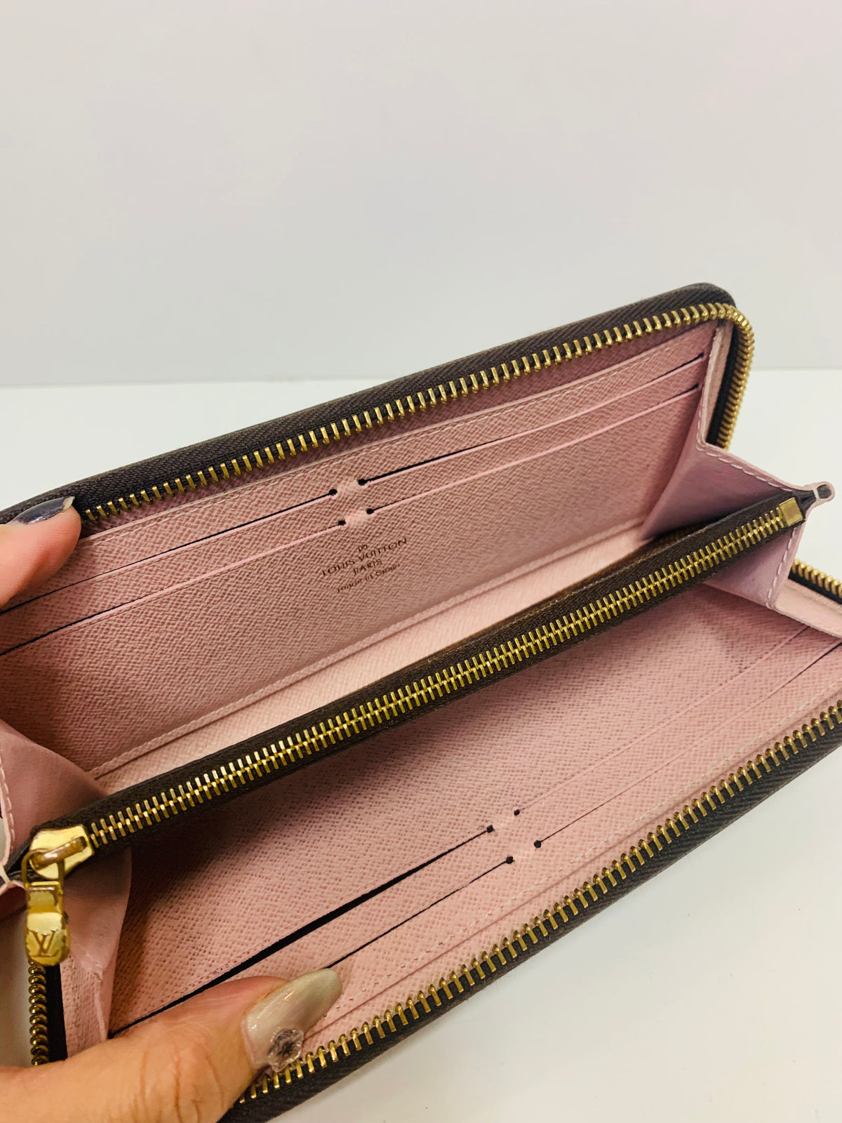 LOUIS VUITTON Damier Ebene Clemence Wallet Rose Balerine