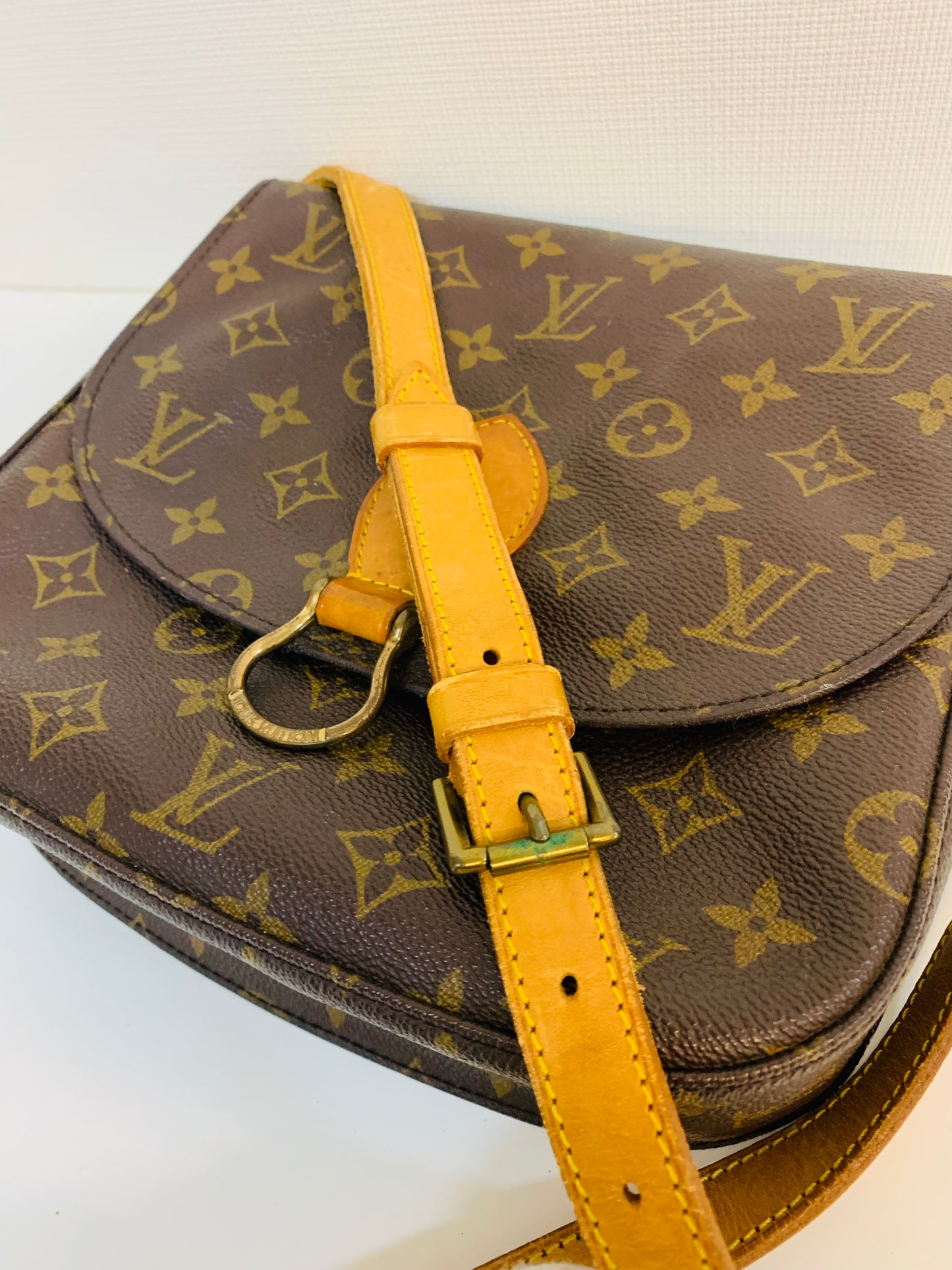 LOUIS VUITTON Saint Cloud GM