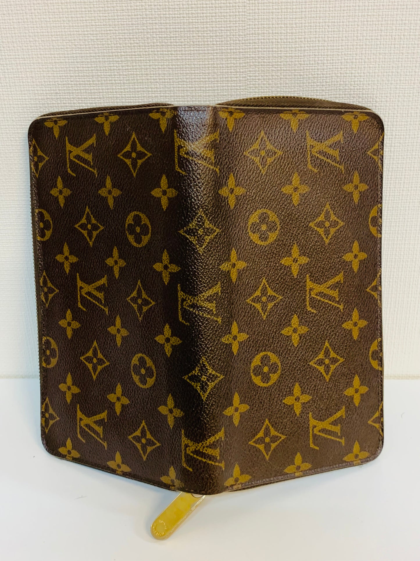 LOUIS VUITTON Daily Wallet Organizer Monogram