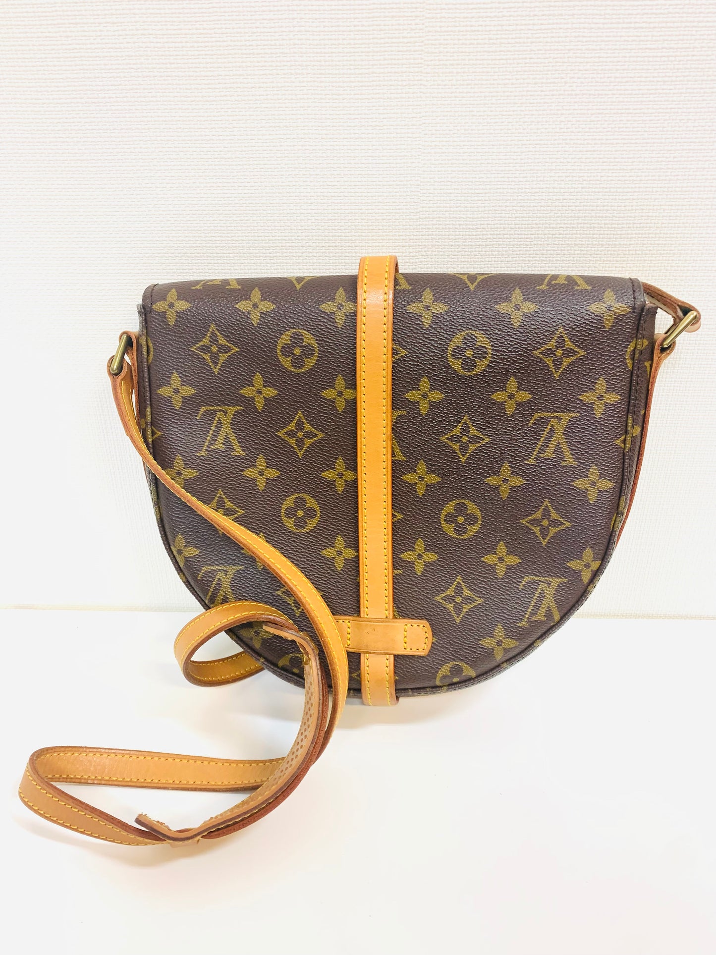 USED LOUIS VUITTON CHANTILLY MM