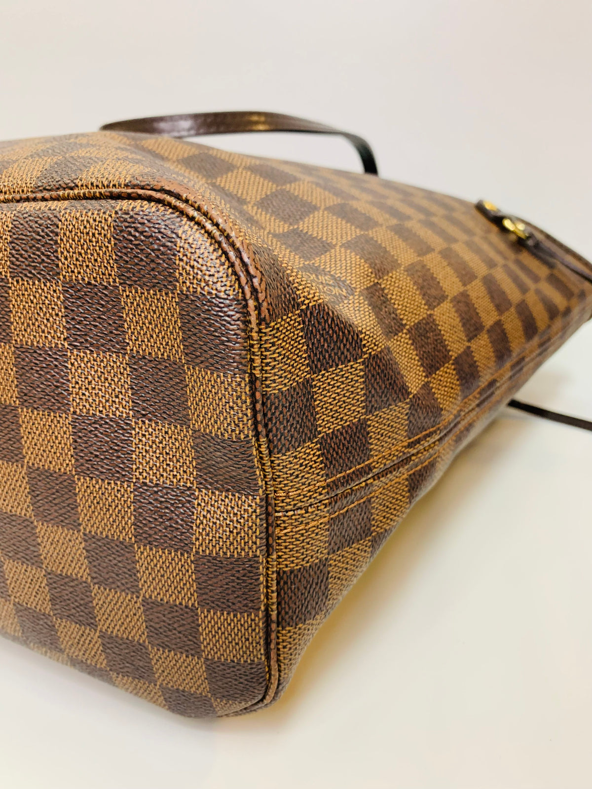 LOUIS VUITTON Damier Ebene Neverful MM