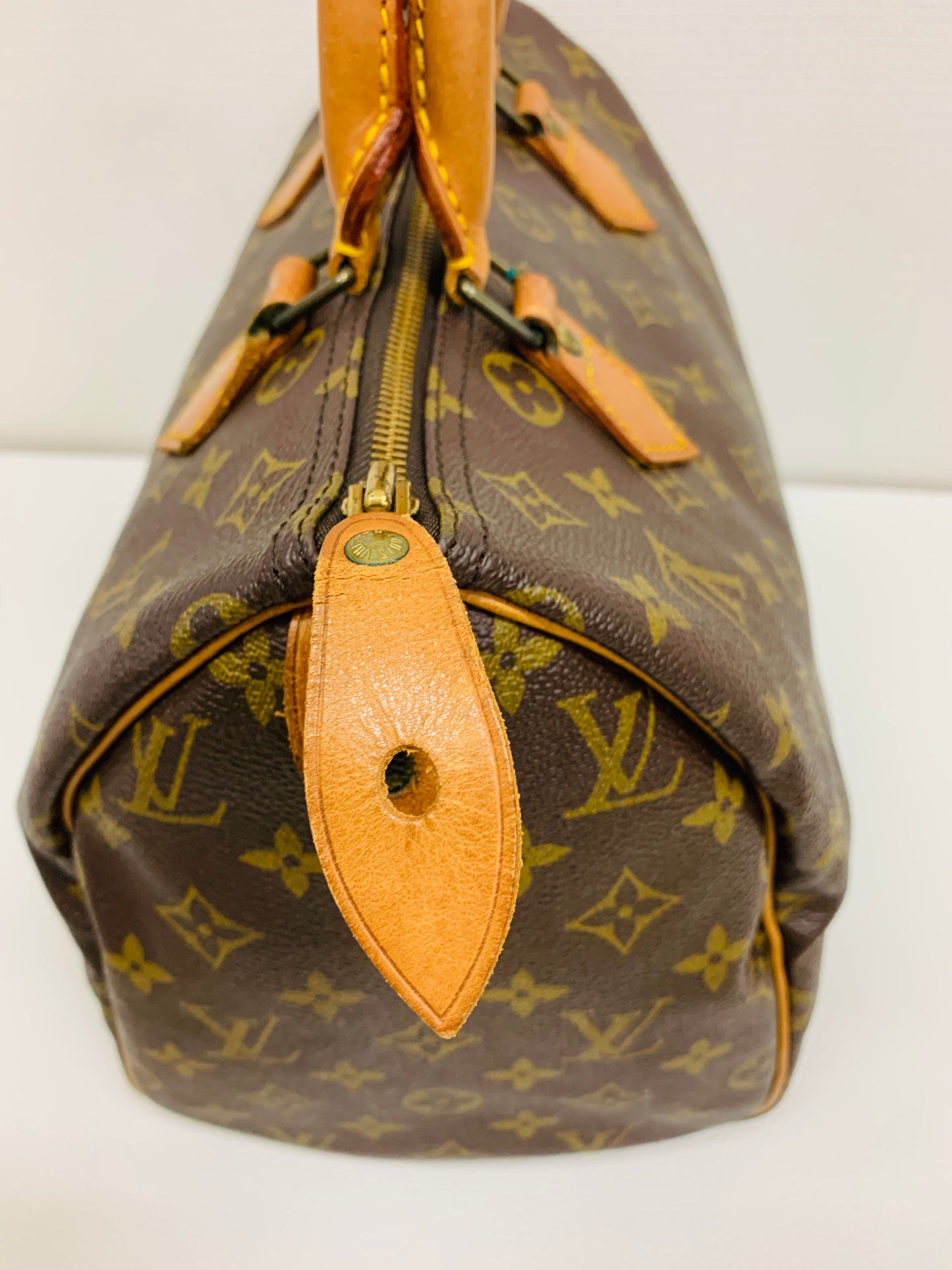 Authentic LOUIS VUITTON SPEEDY 30 (used)