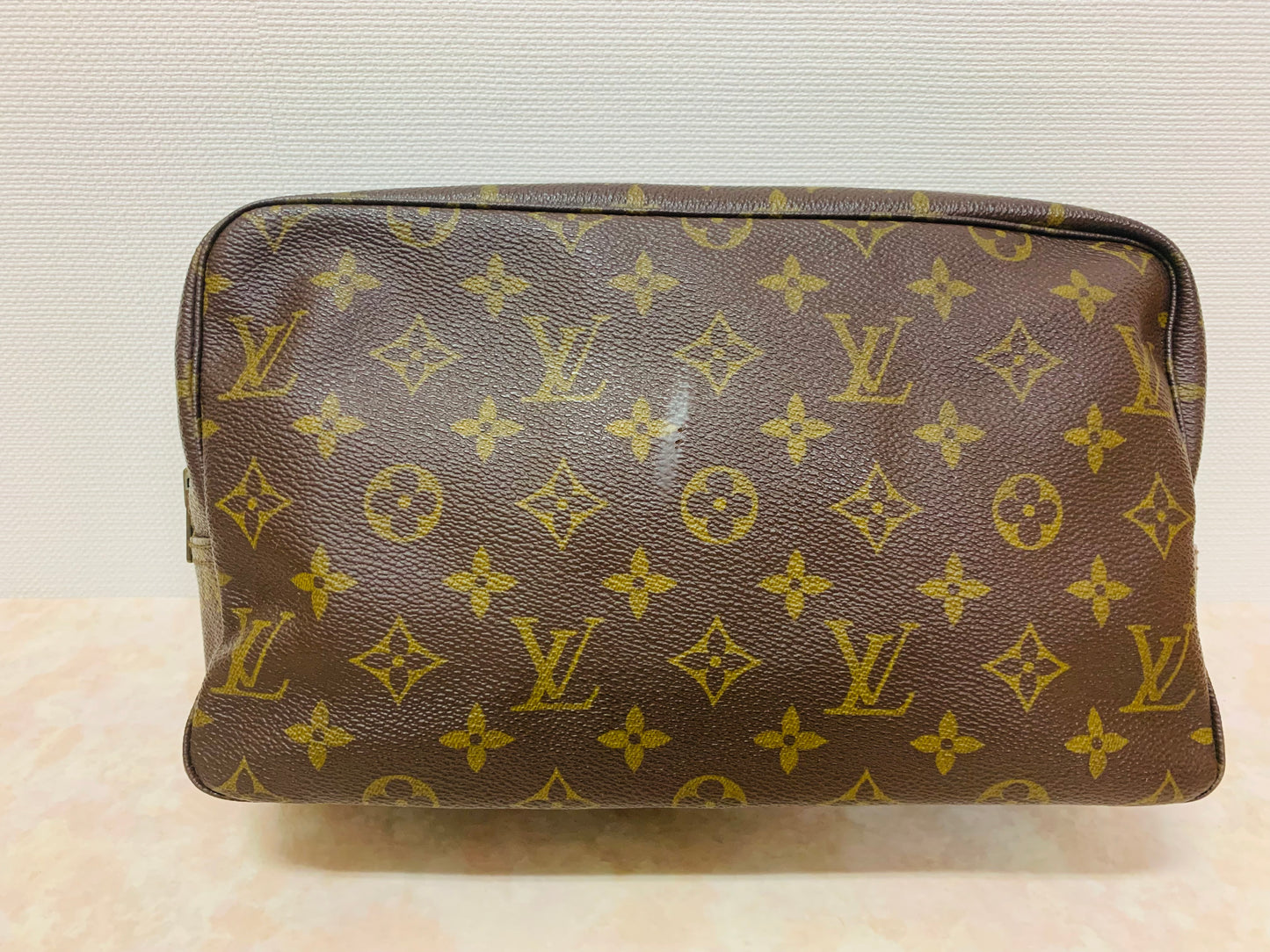 LOUIS VUITTON TROUSSE 28