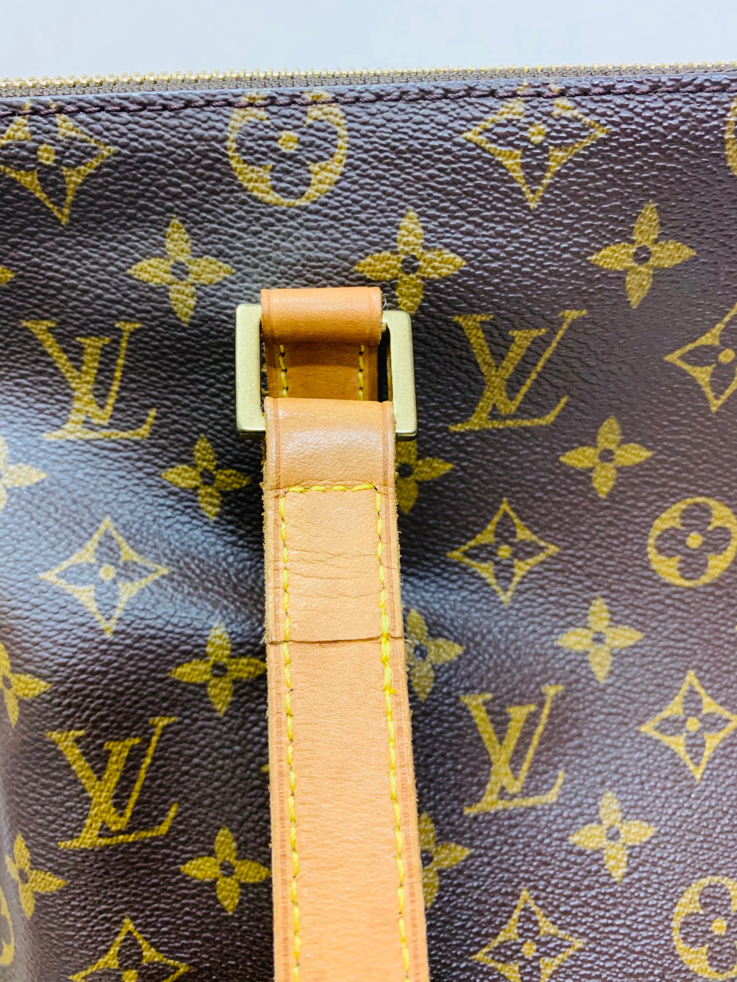 Louis Vuitton Cabas Mezzo