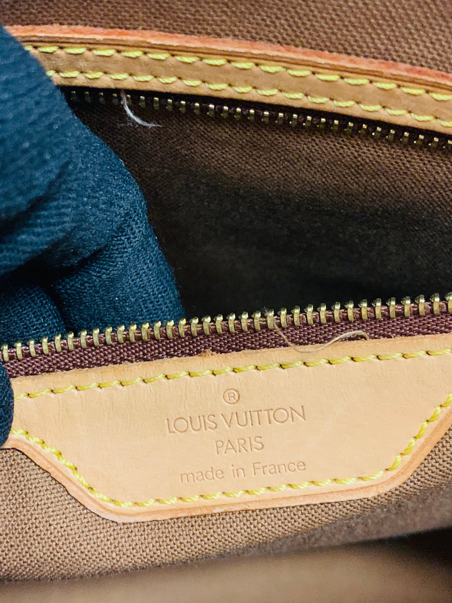 Louis Vuitton Monogram Cabas Mezzo