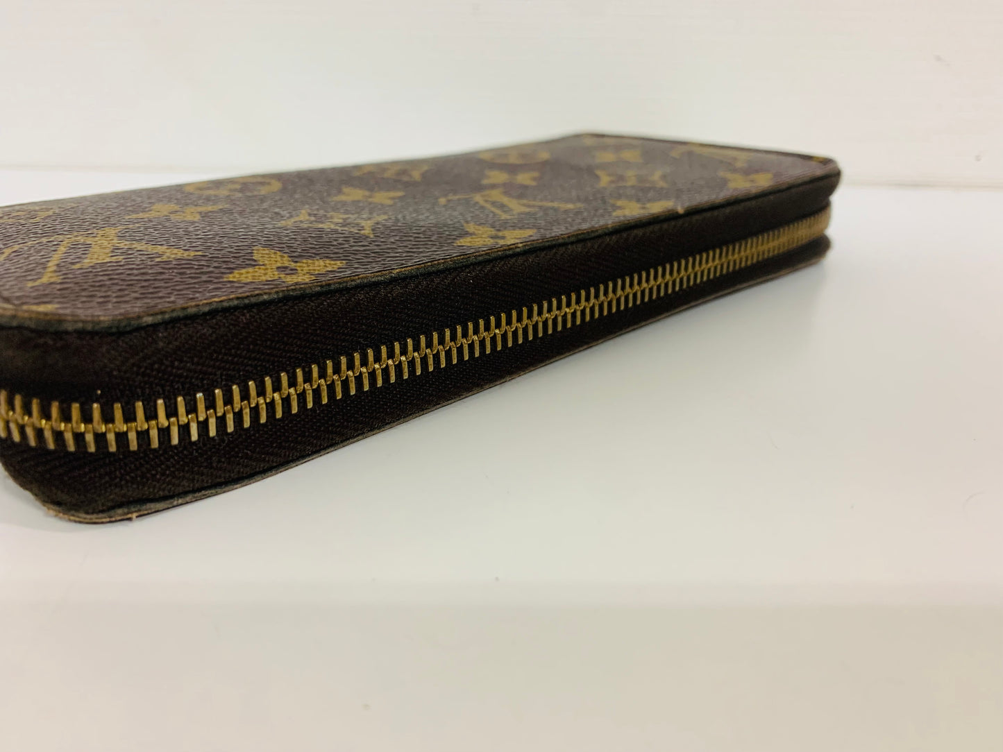 Louis Vuitton Monogram Zippy Wallet