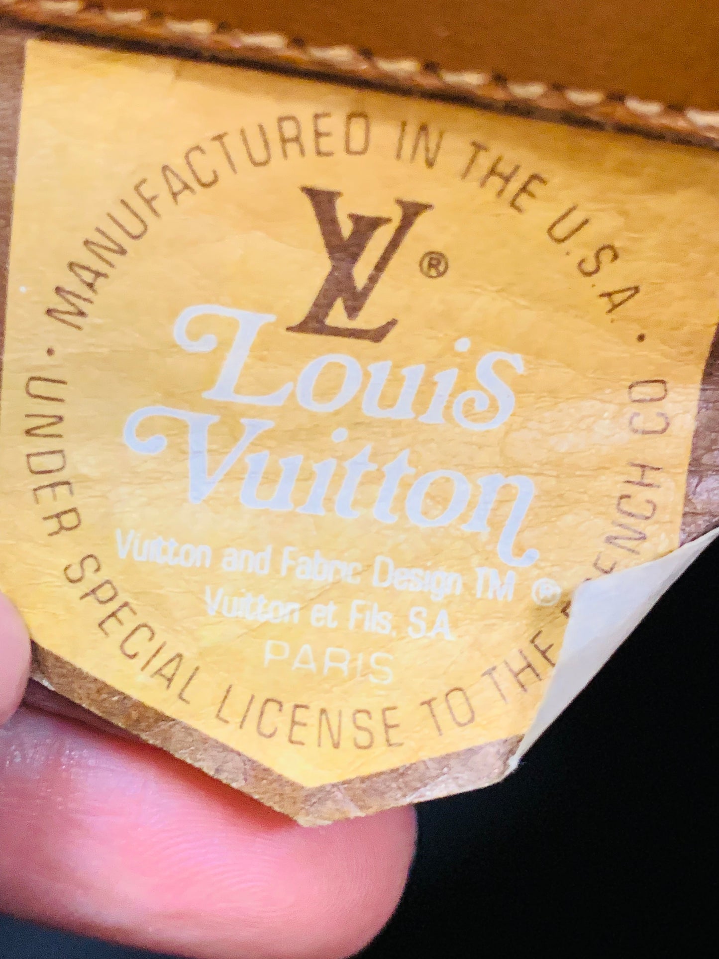 LOUIS VUITTON Bucket PM French Company