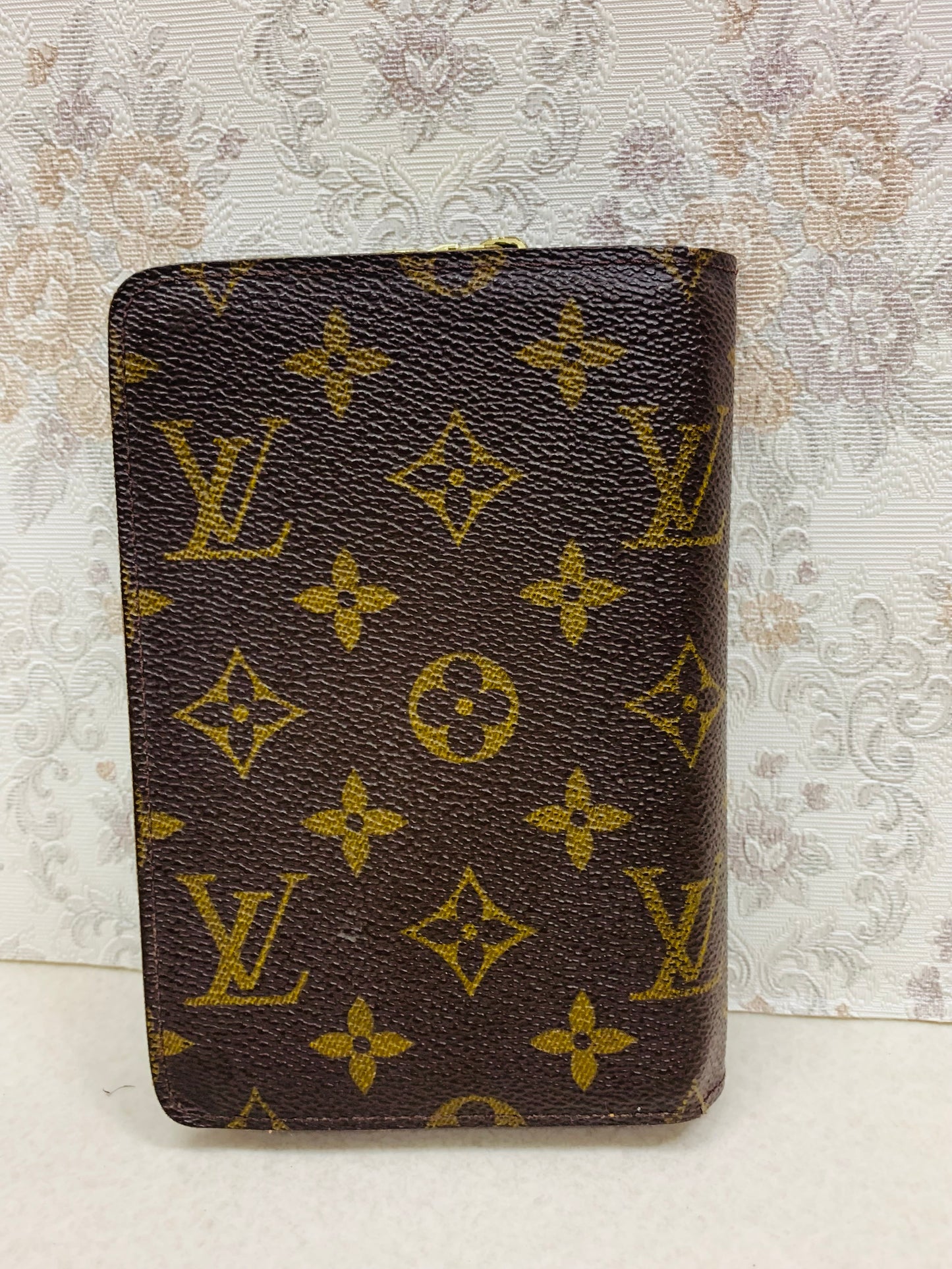Louis Vuitton Monogram Porte Papier Zippe Wallet