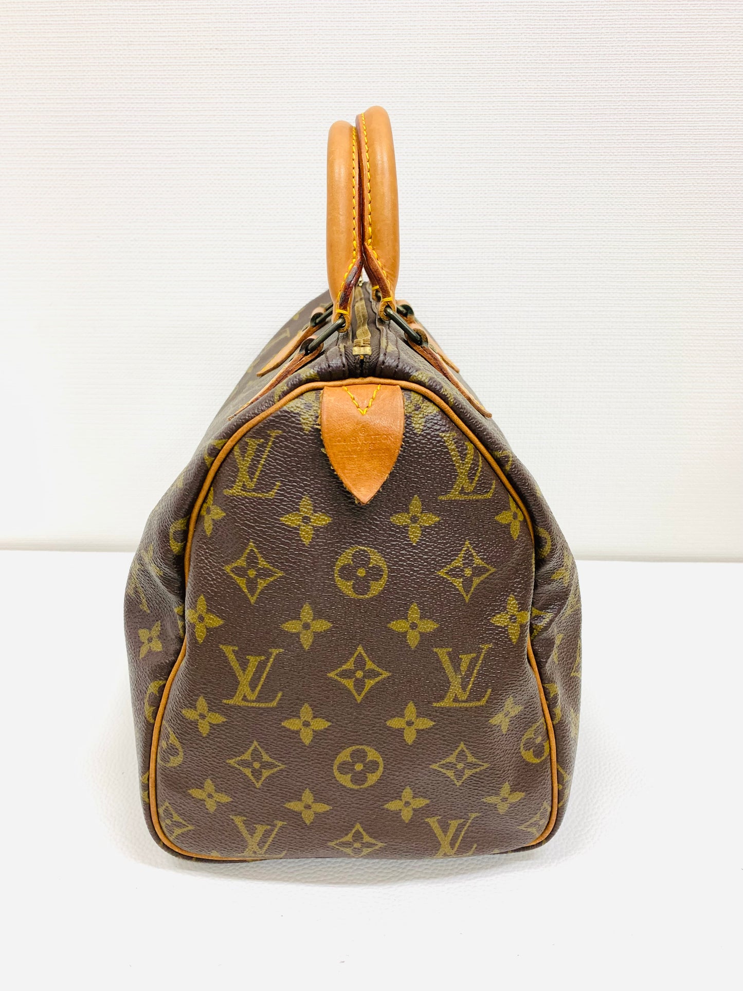 Authentic LOUIS VUITTON SPEEDY 30 (used)