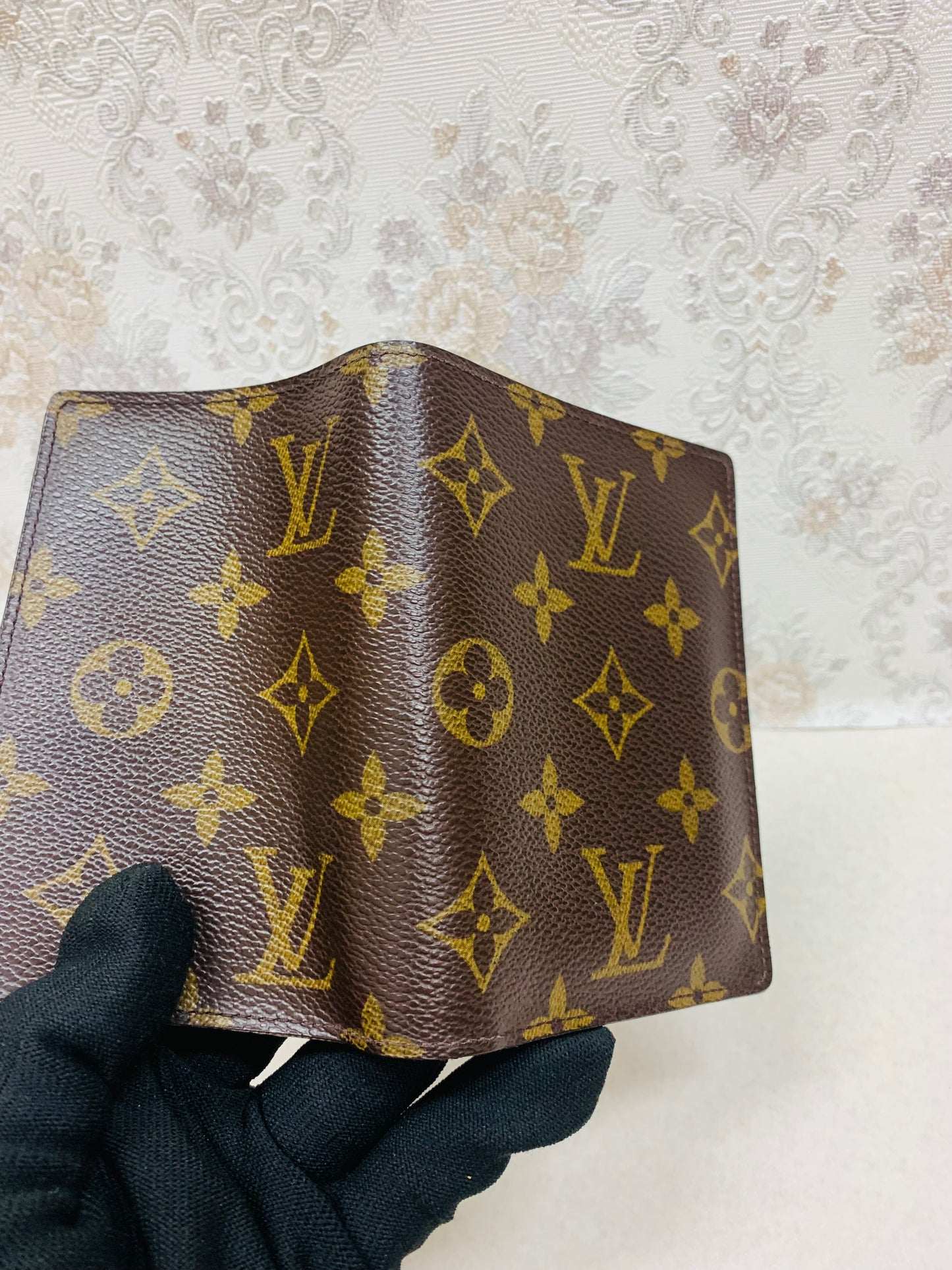 Louis Vuitton Monogram Bifold Wallet