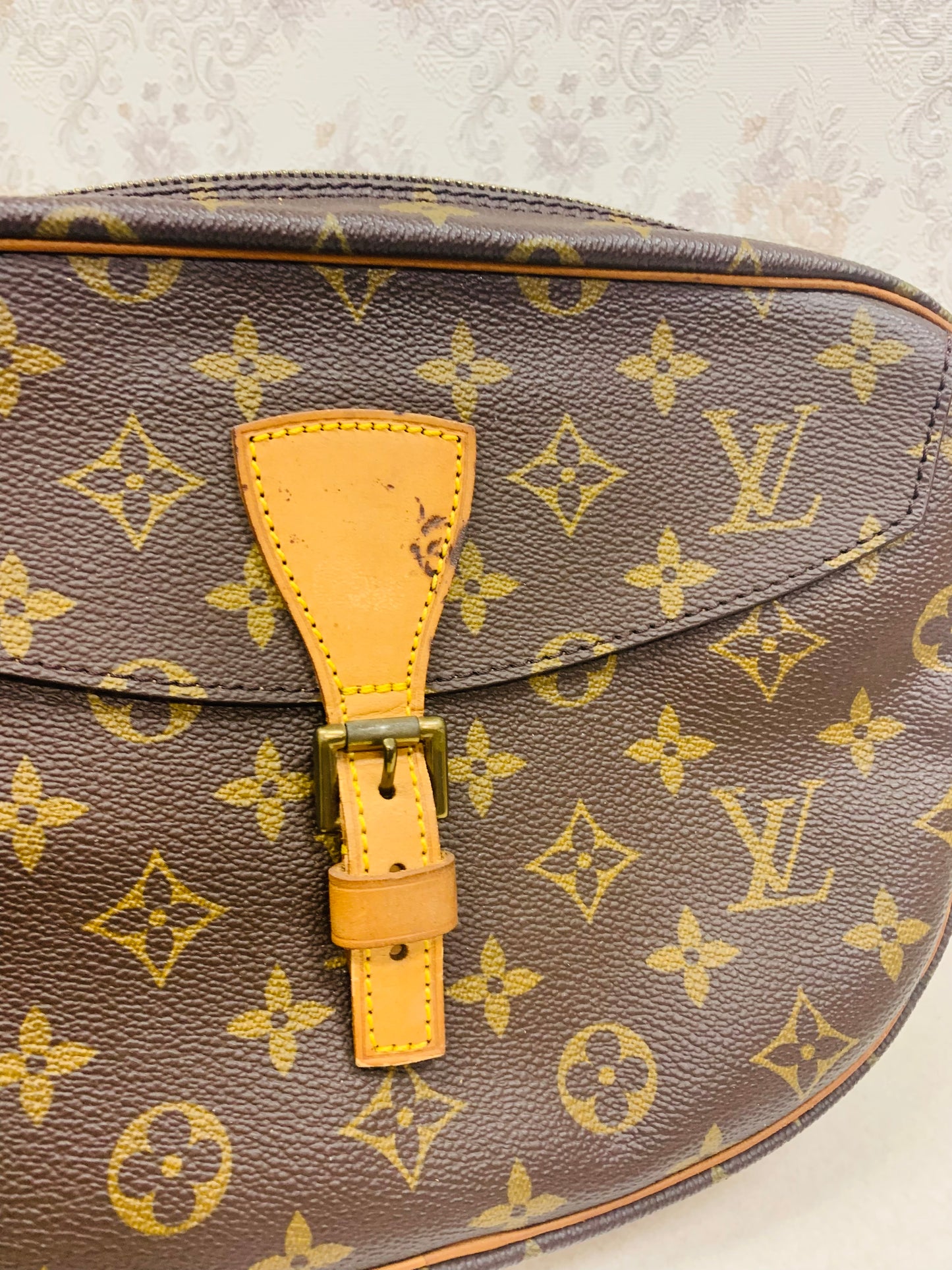 Louis Vuitton Monogram JeuneFille GM
