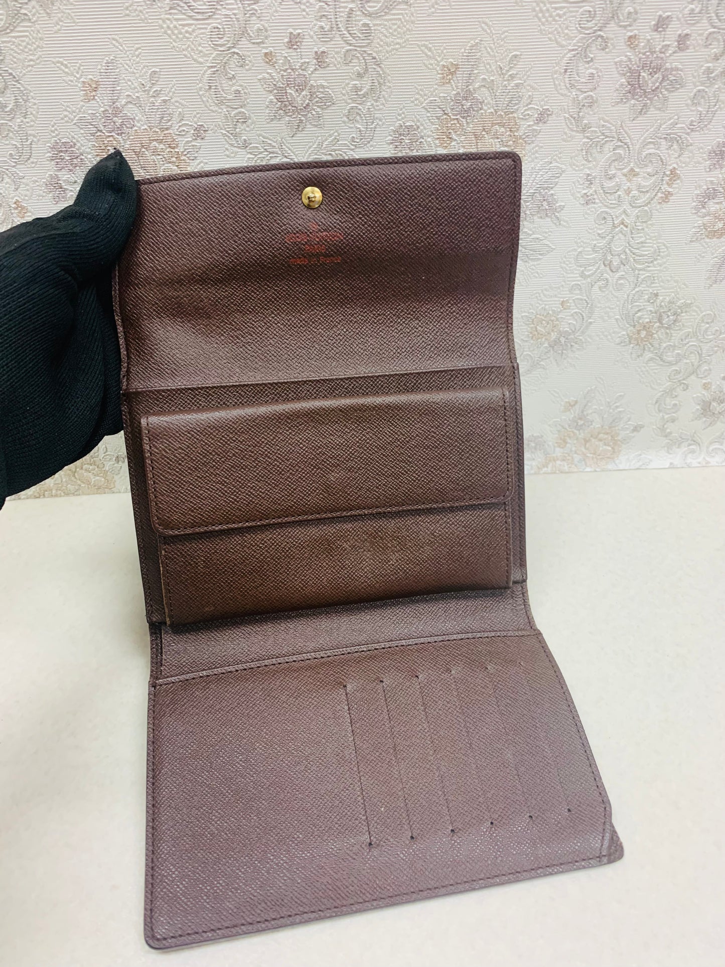 Louis Vuitton Damier Ebene Porte-Monnaie Billets Tresor Wallet