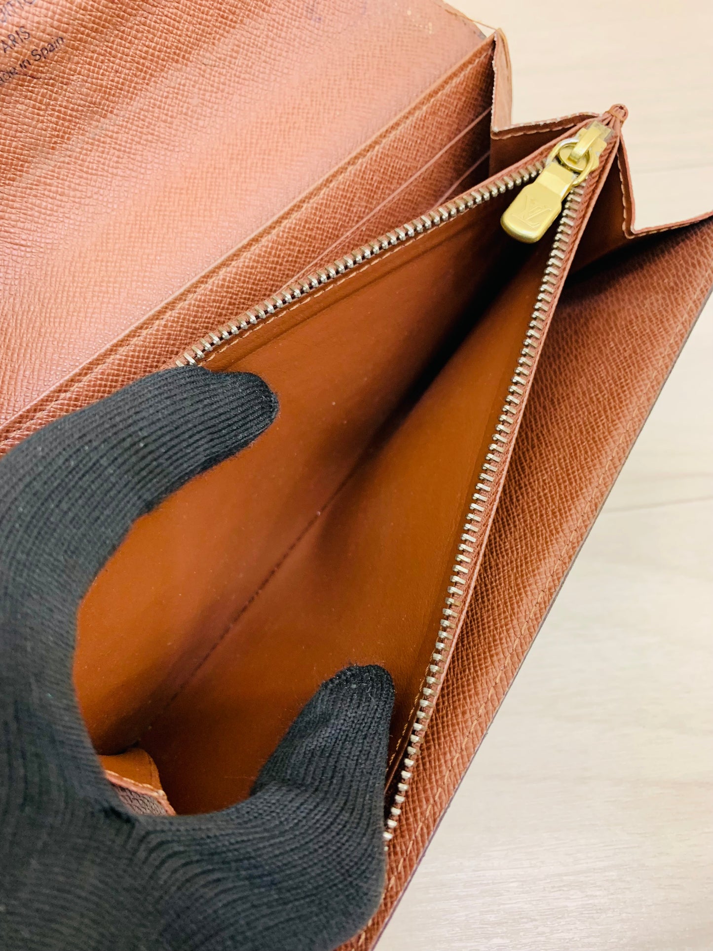 Louis Vuitton Monogram Sarah Wallet 10 Card Slots