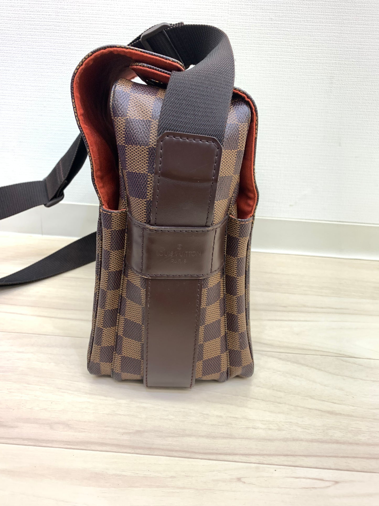 Louis Vuitton Damier Ébène Naviglio messenger bag