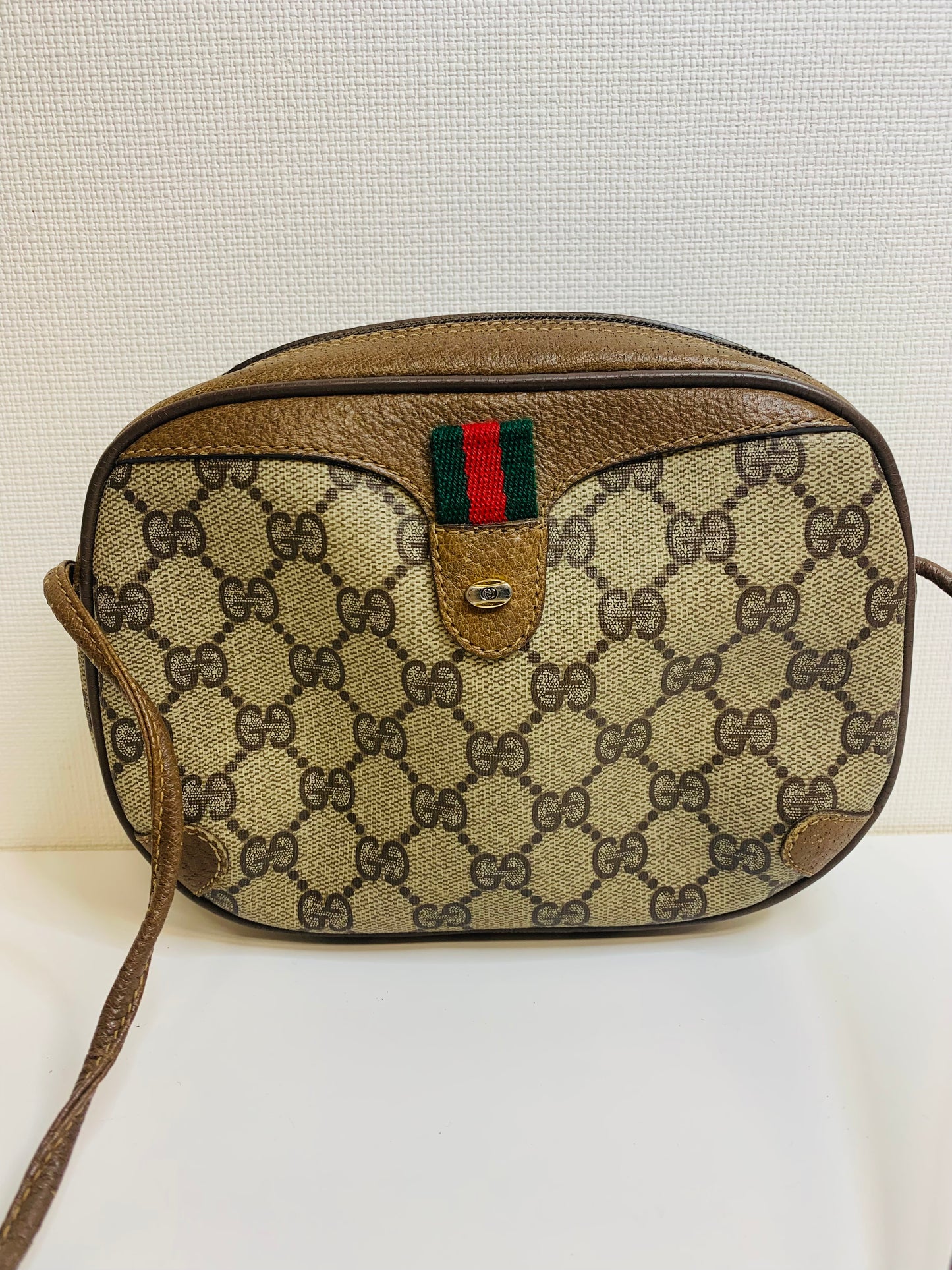 GUCCI GG SUPREME Sherry Line Shoulder bag