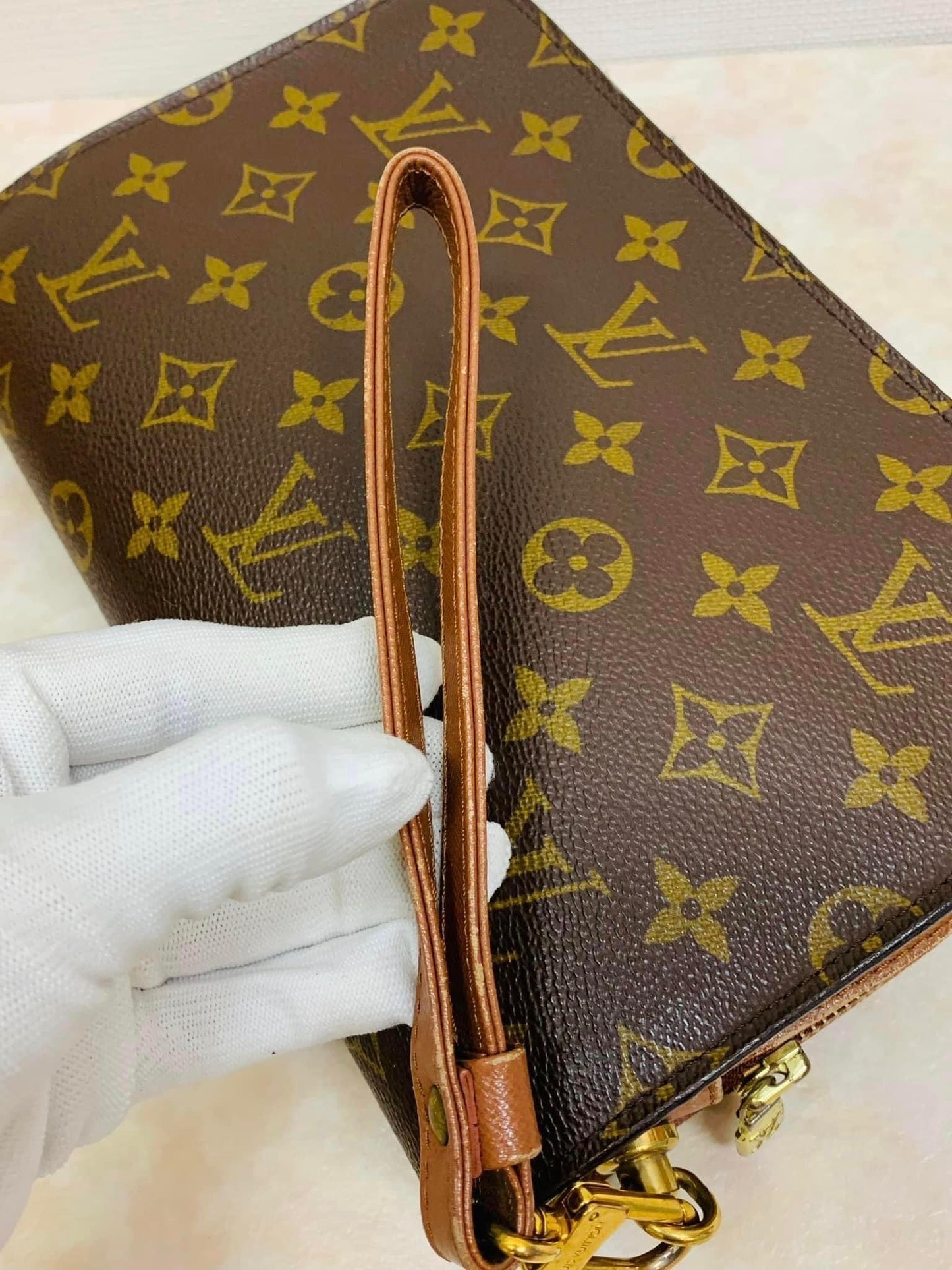 Authentic LOUIS VUITTON Orsay Clutch bag