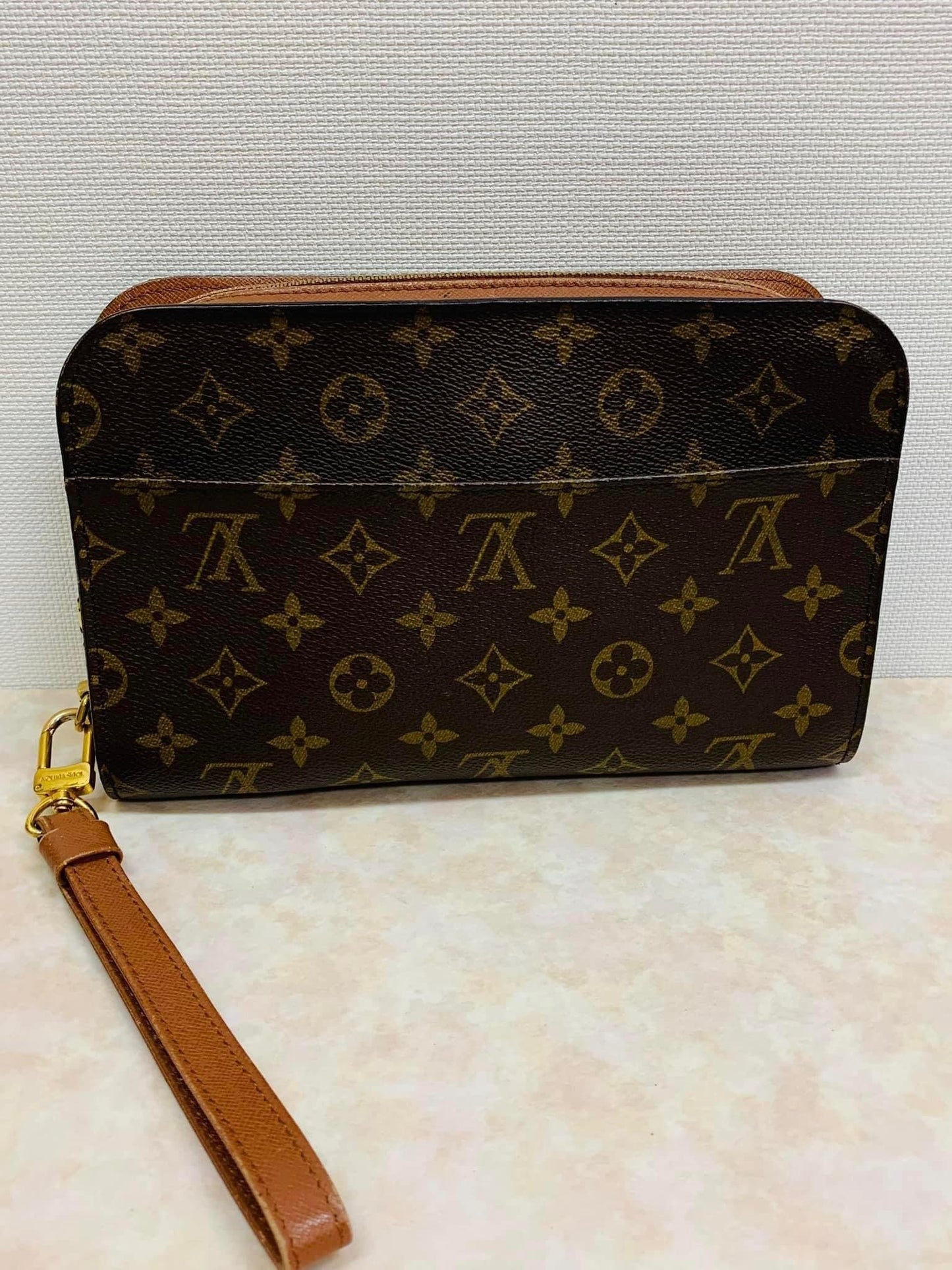 Authentic LOUIS VUITTON Orsay Clutch bag