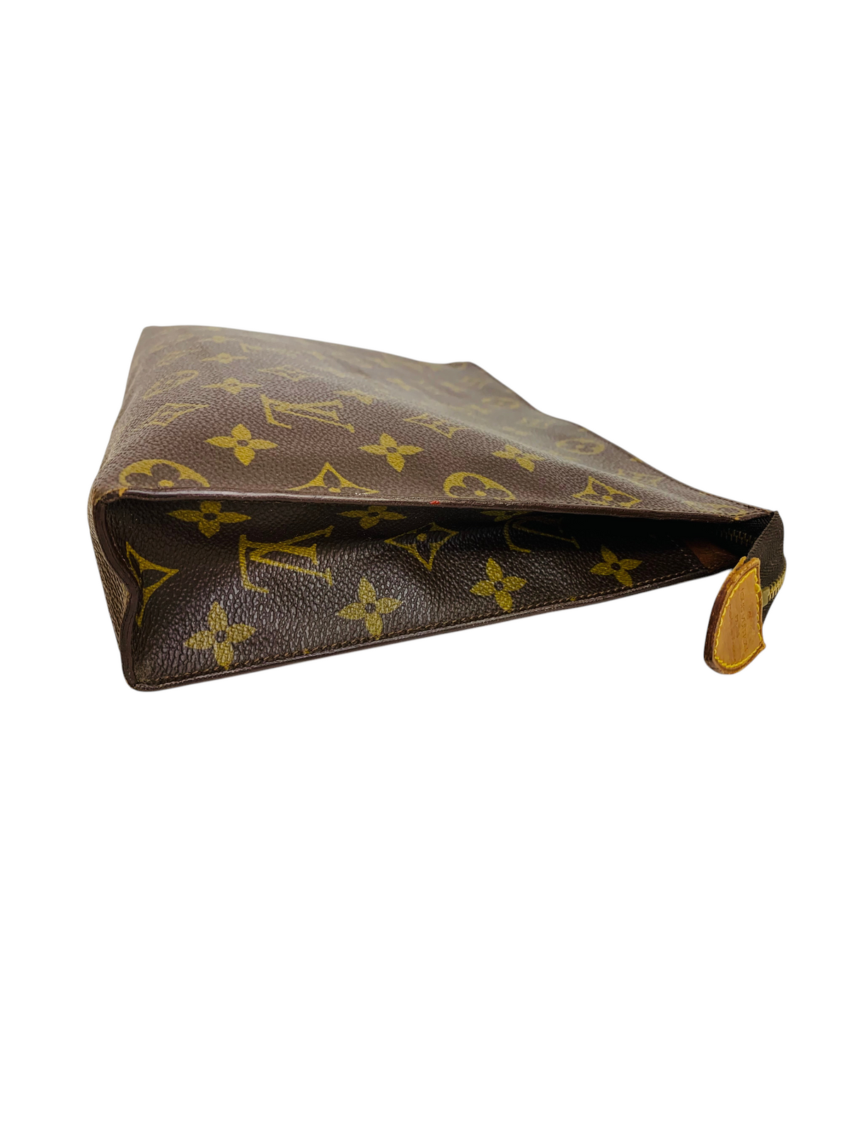 Louis Vuitton Toiletry 26